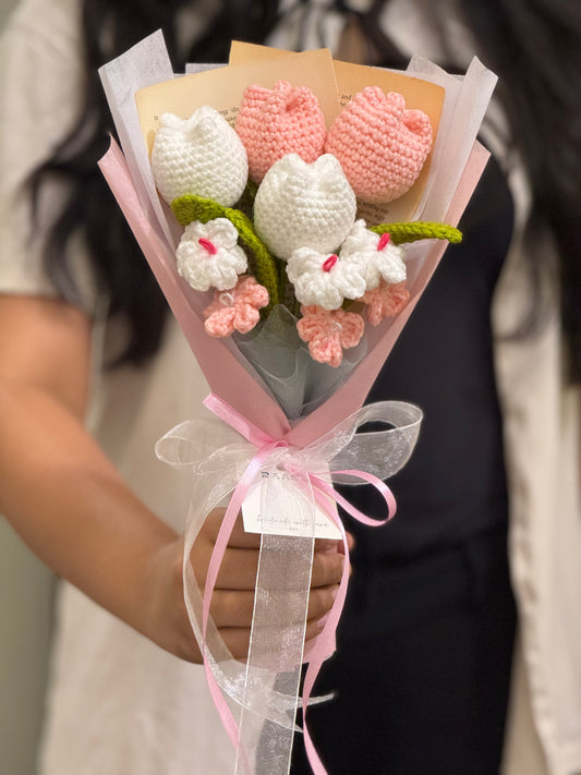Peach Blossom Crochet Tulip Bouquet