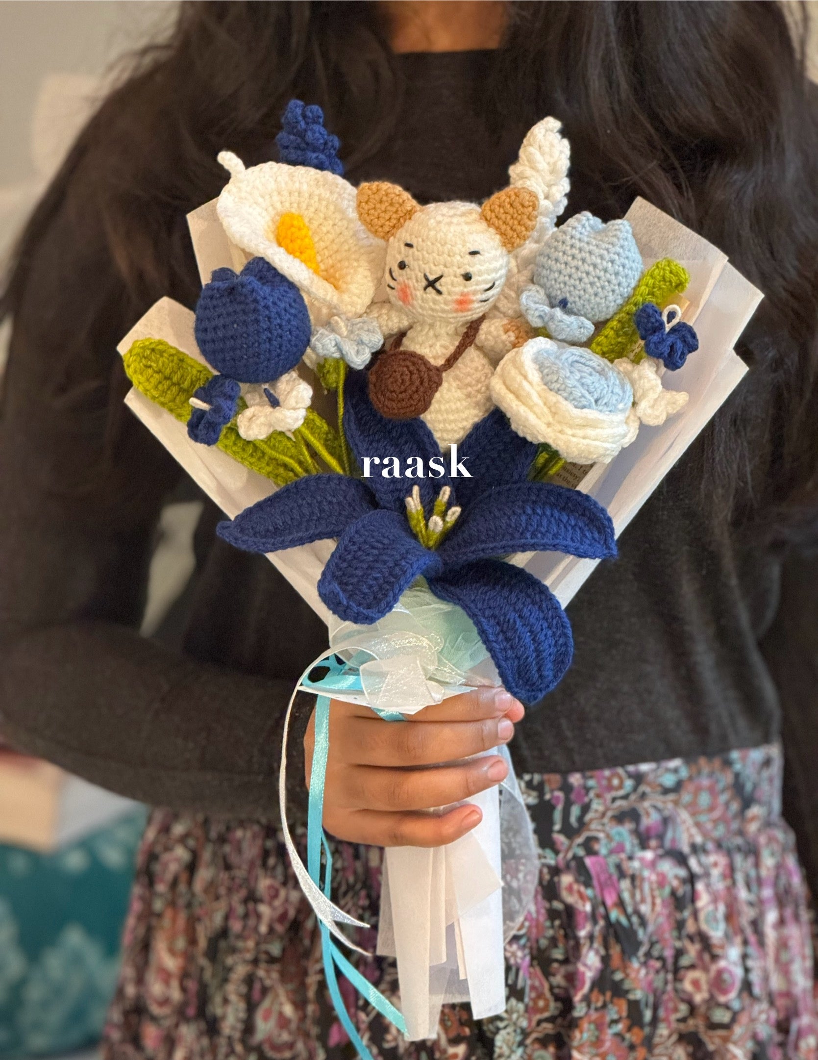 Whiskers & Blooms🐾🌸